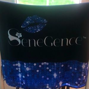 SeneGence Table Runner and Table Cloth